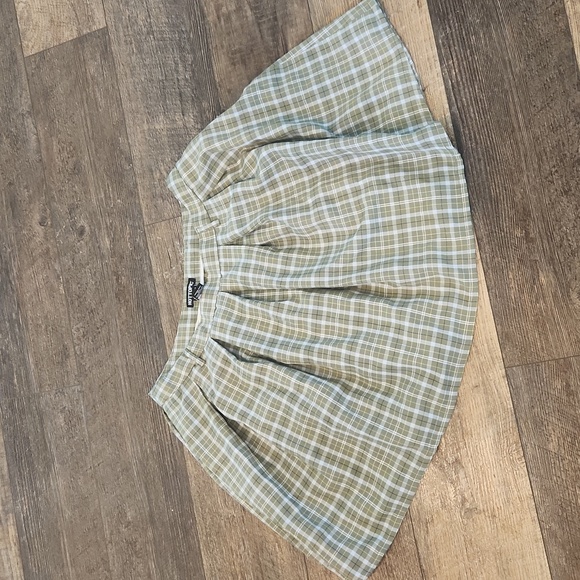 Hot Topic Dresses & Skirts - Hot Topic Plaid Mini Skirt